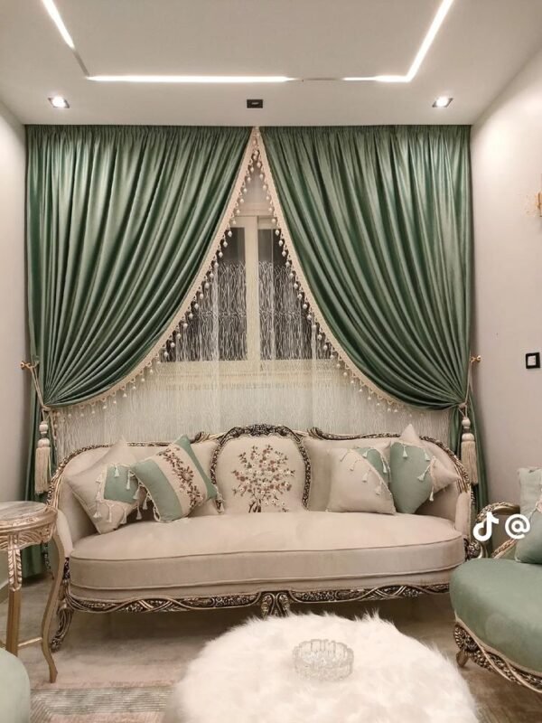 Royal Heritage Living Room Curtain Set in Emerald Green